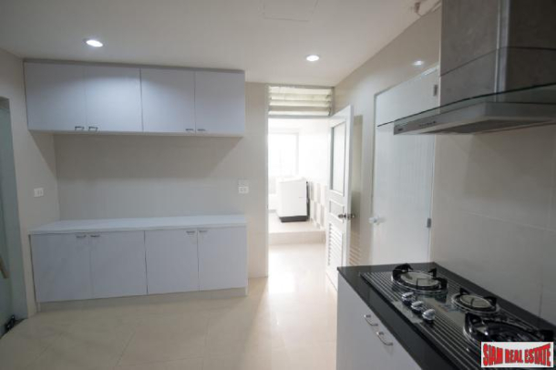 3 Bed, 3 Bath, ApartmentFor Sale, Phrom Phong, Bangkok