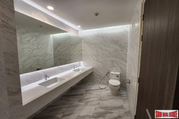 2 Bed, 2 Bath, ApartmentFor Sale, Phra Khanong, Bangkok