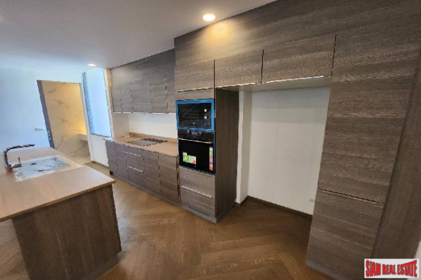 2 Bed, 3 Bath, ApartmentFor Sale, Phra Khanong, Bangkok