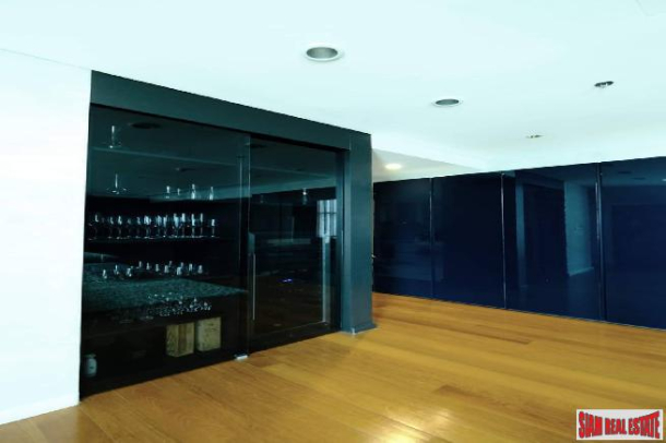 3 Bed, 3 Bath, ApartmentFor Sale, Phrom Phong, Bangkok