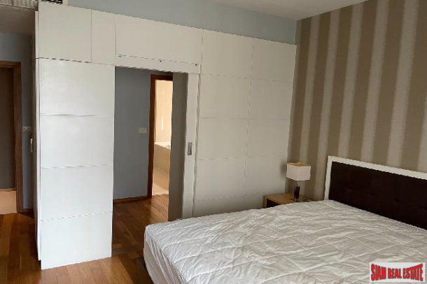 3 Bed, 1 Bath, ApartmentFor Sale, Phrom Phong, Bangkok