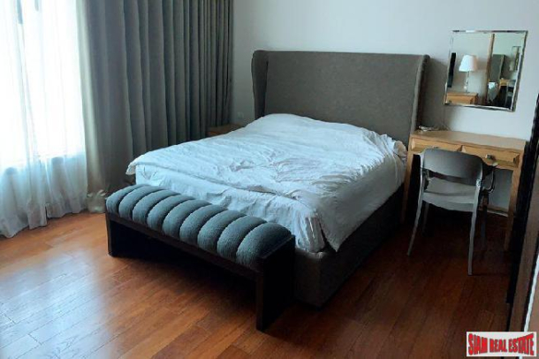 2 Bed, 1 Bath, ApartmentFor Sale, Phloen Chit, Bangkok