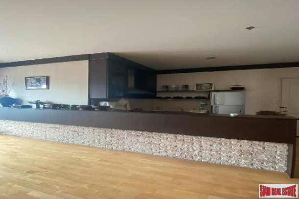 2 Bed, 2 Bath, ApartmentFor Sale, Krung Thonburi, Bangkok