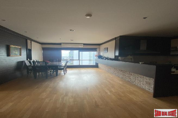 2 Bed, 2 Bath, ApartmentFor Sale, Krung Thonburi, Bangkok