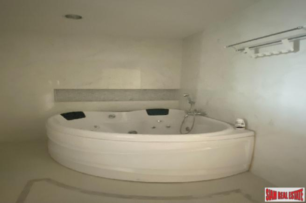 2 Bed, 2 Bath, ApartmentFor Sale, Krung Thonburi, Bangkok