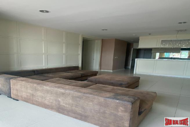 2 Bed, 2 Bath, ApartmentFor Sale, Krung Thonburi, Bangkok