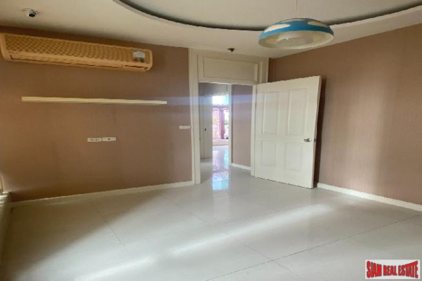 2 Bed, 2 Bath, ApartmentFor Sale, Krung Thonburi, Bangkok