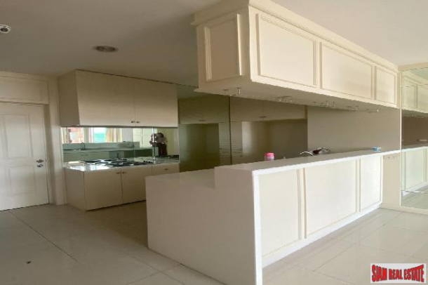 2 Bed, 2 Bath, ApartmentFor Sale, Krung Thonburi, Bangkok