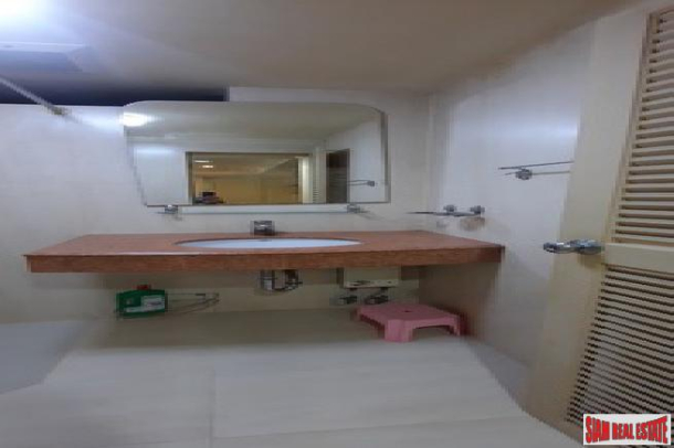 2 Bath, ApartmentFor Sale, Chong Nonsi, Bangkok