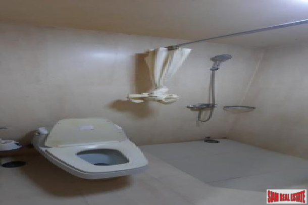 2 Bath, ApartmentFor Sale, Chong Nonsi, Bangkok