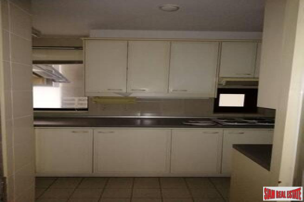 3 Bed, 3 Bath, ApartmentFor Sale, Chong Nonsi, Bangkok