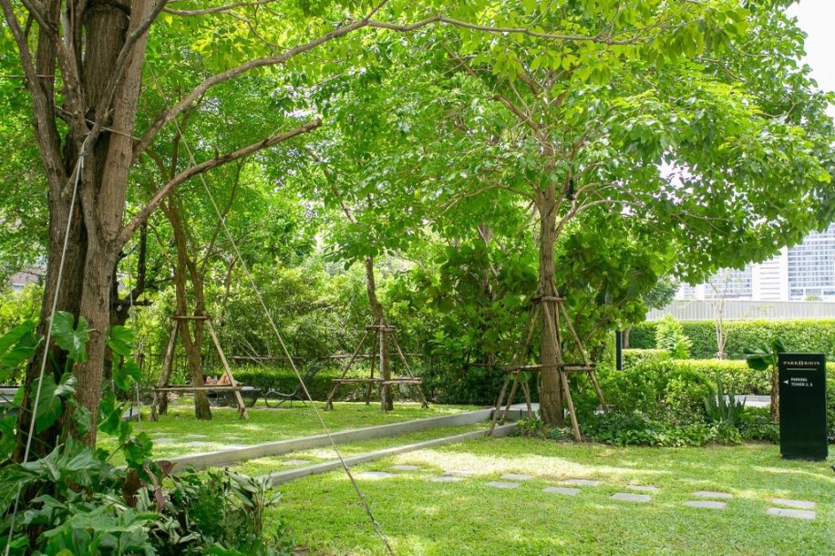 2 Bed, 2 Bath, ApartmentFor Sale, Phrom Phong, Bangkok