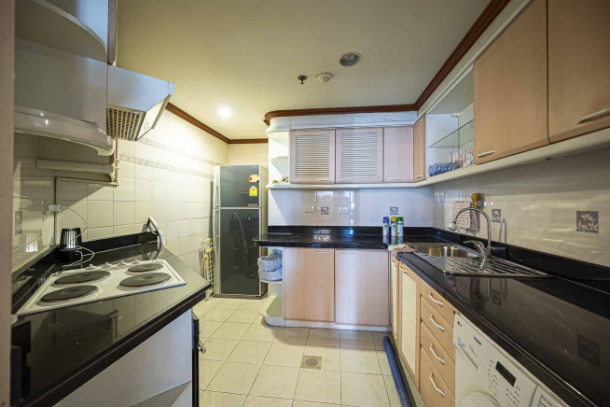 2 Bed, 2 Bath, ApartmentFor Sale, Asok, Bangkok
