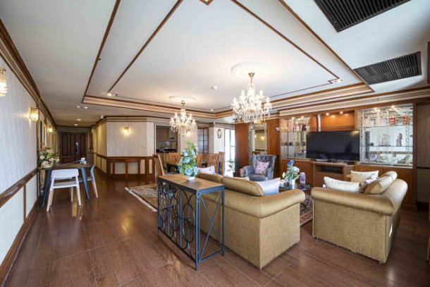 2 Bed, 2 Bath, ApartmentFor Sale, Asok, Bangkok