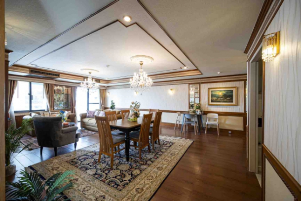 2 Bed, 2 Bath, ApartmentFor Sale, Asok, Bangkok