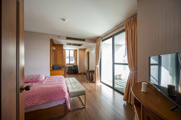 2 Bed, 2 Bath, ApartmentFor Sale, Asok, Bangkok