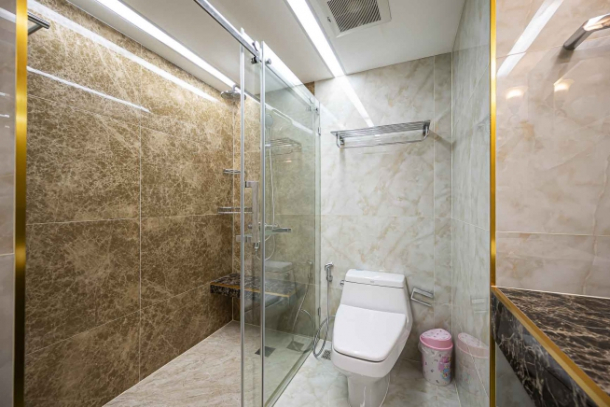 2 Bed, 2 Bath, ApartmentFor Sale, Asok, Bangkok