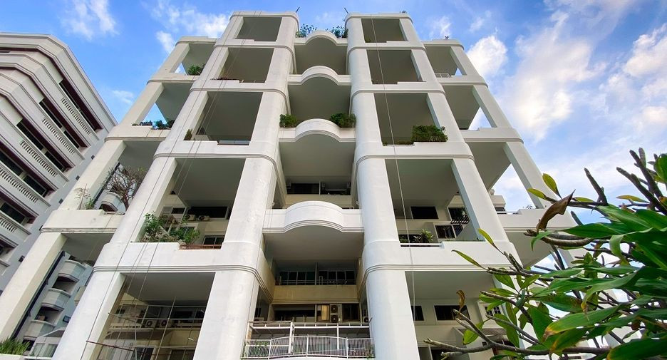 2 Bed, 2 Bath, ApartmentFor Sale, Nana, Bangkok 2 Bed, 2 Bath, ApartmentFor Sale, Nana, Bangkok