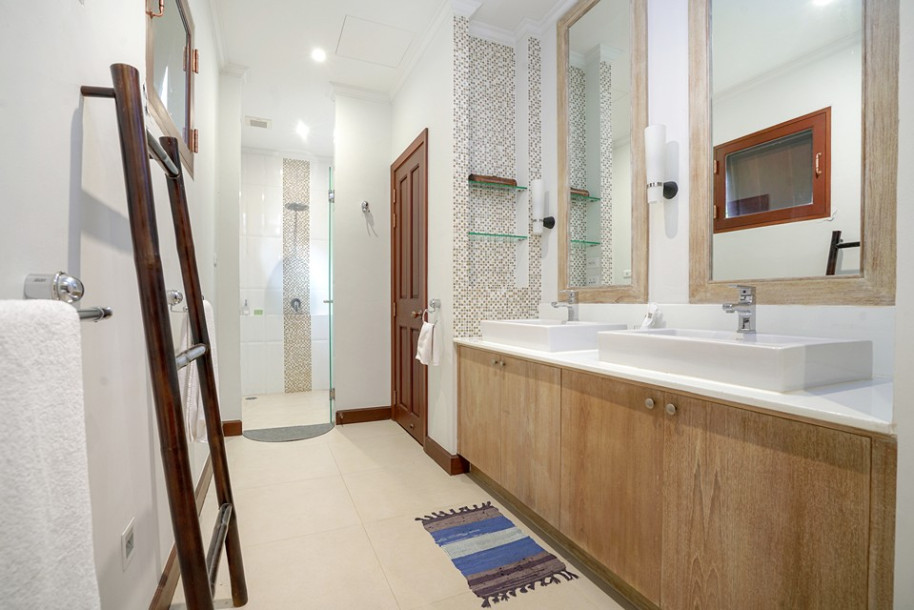 5 Bed, 5 Bath, HouseFor Sale, Laguna, Phuket 5 Bed, 5 Bath, HouseFor Sale, Laguna, Phuket