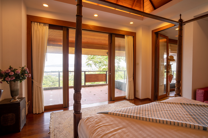 4 Bed, 4 Bath, HouseFor Sale, Surin Beach, Phuket 4 Bed, 4 Bath, HouseFor Sale, Surin Beach, Phuket