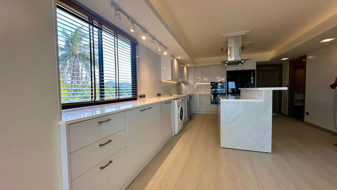2 Bed, 2 Bath, ApartmentFor Sale, Rawai, Phuket 2 Bed, 2 Bath, ApartmentFor Sale, Rawai, Phuket
