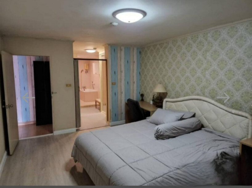 3 Bed, 2 Bath, ApartmentFor Sale, Ratchadaphisek, Bangkok