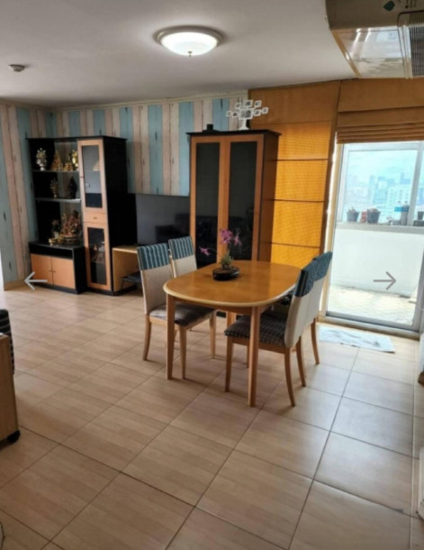 3 Bed, 2 Bath, ApartmentFor Sale, Ratchadaphisek, Bangkok