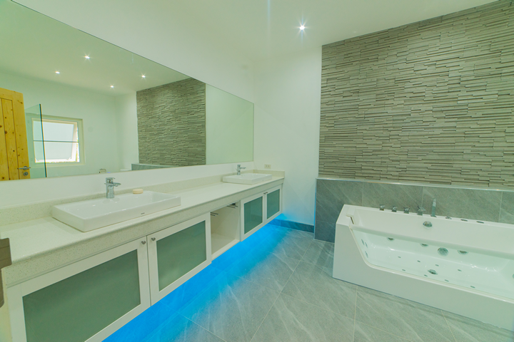 10 Bed, 12 Bath, HouseFor Sale, Nai Harn, Phuket