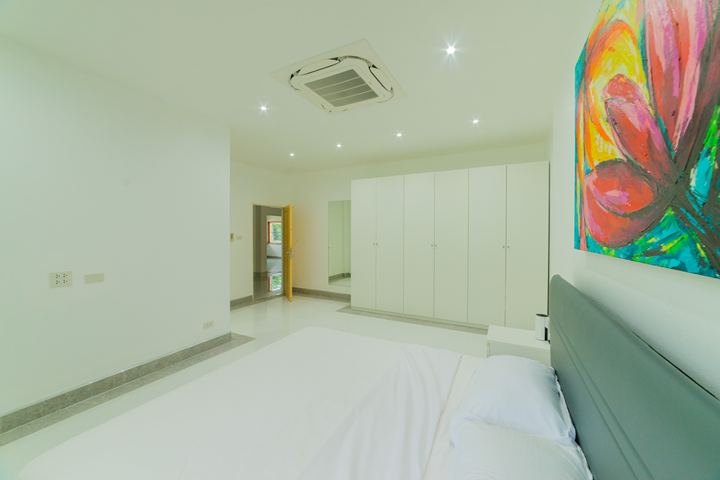 10 Bed, 12 Bath, HouseFor Sale, Nai Harn, Phuket