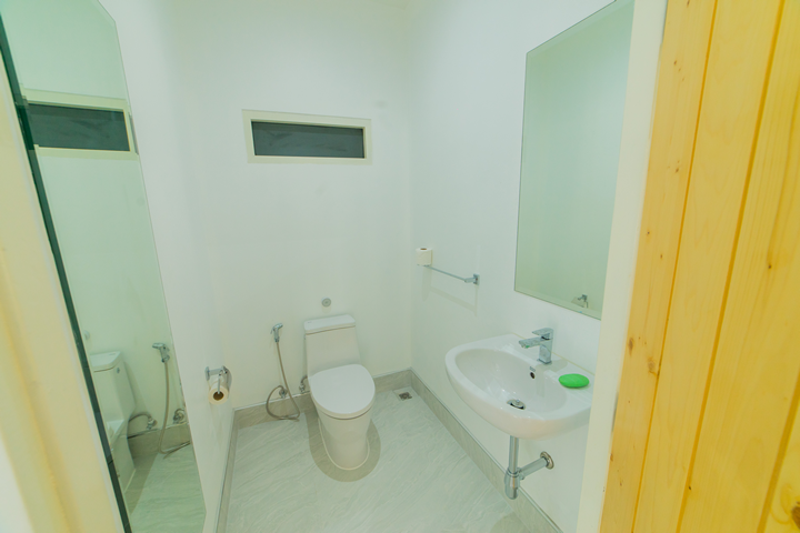 10 Bed, 12 Bath, HouseFor Sale, Nai Harn, Phuket