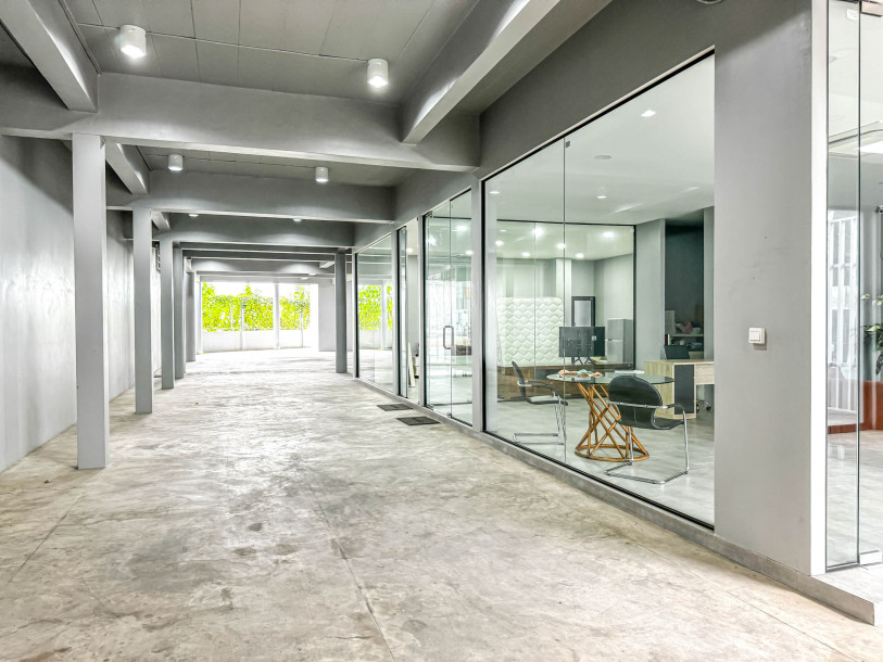 Commercial Property, For Sale