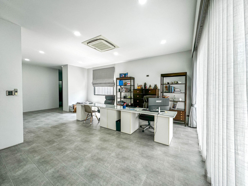 Commercial Property, For Sale