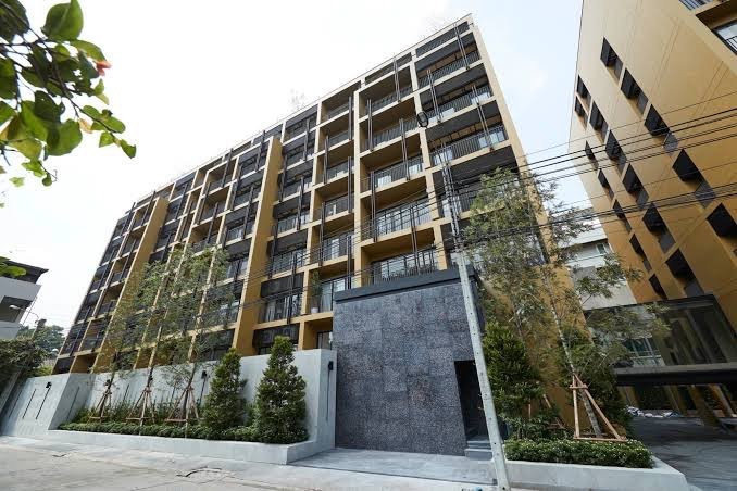 2 Bed, 2 Bath, ApartmentFor Sale, Phloen Chit, Bangkok