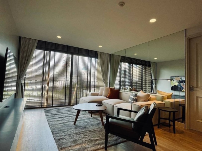 2 Bed, 2 Bath, ApartmentFor Sale, Phloen Chit, Bangkok