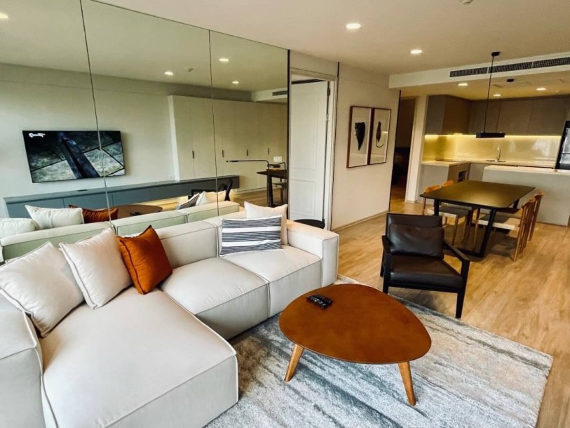 2 Bed, 2 Bath, ApartmentFor Sale, Phloen Chit, Bangkok