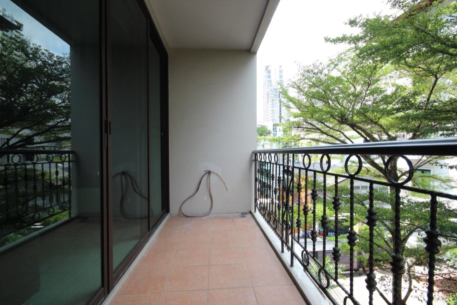 2 Bed, 2 Bath, ApartmentFor Sale, Charoen Krung, Bangkok