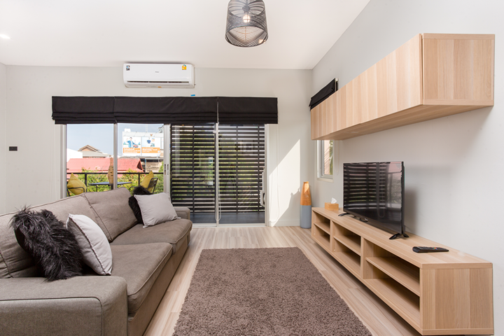 8 Bath, ApartmentFor Sale