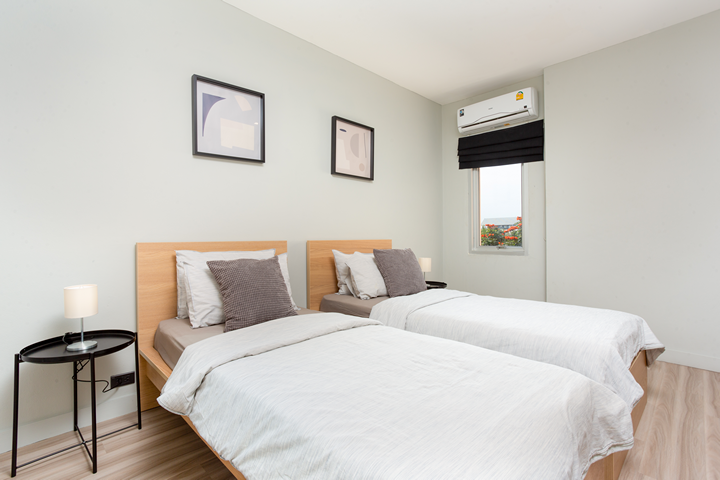 8 Bath, ApartmentFor Sale