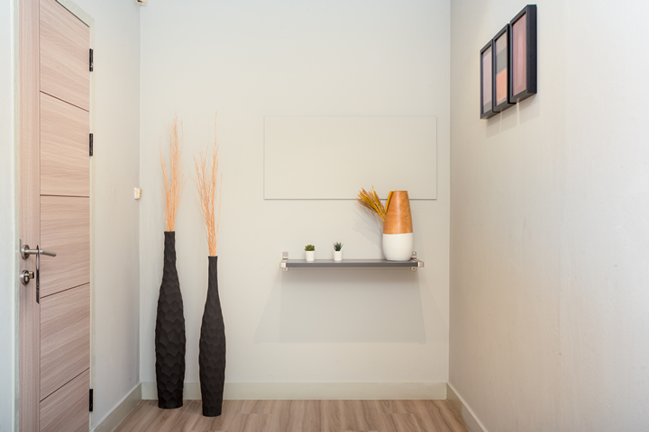 8 Bath, ApartmentFor Sale