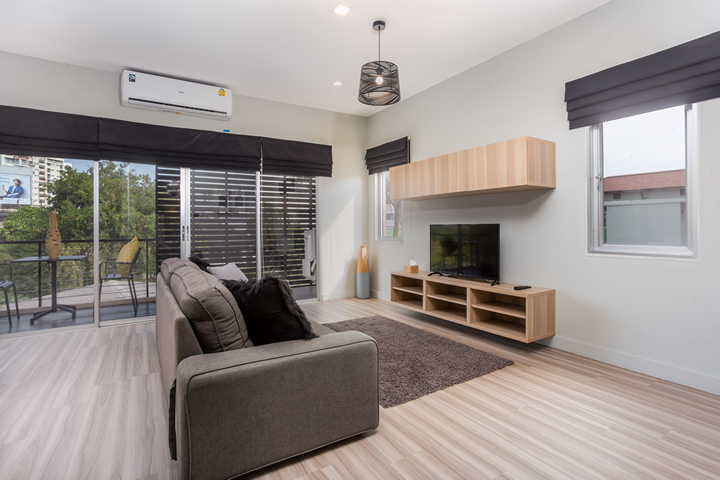 8 Bath, ApartmentFor Sale