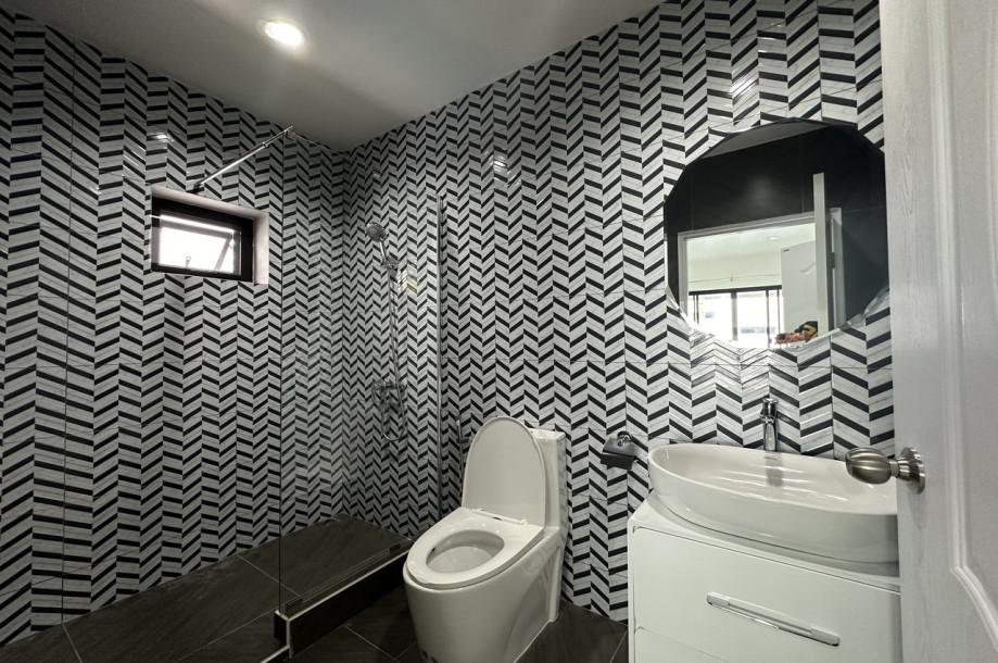 3 Bed, 4 Bath, HouseFor Sale, Rawai, Phuket