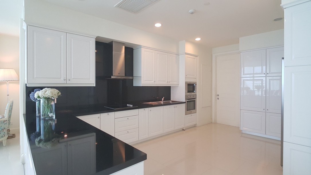 4 Bed, 4 Bath, ApartmentFor Sale, Phrom Phong, Bangkok