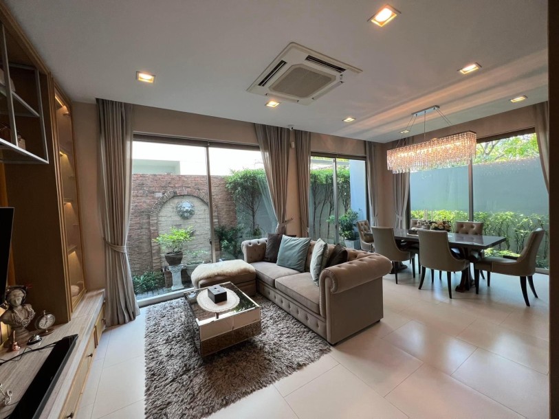 4 Bath, HouseFor Sale, Lat Phrao, Bangkok