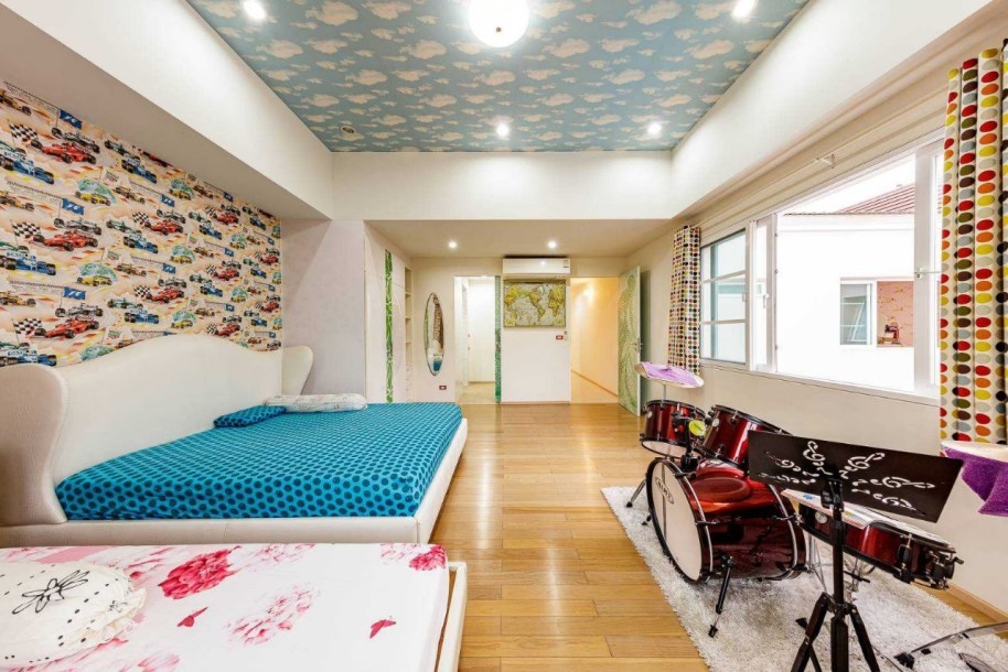 4 Bed, 5 Bath, HouseFor Sale, Boat Lagoon, Phuket