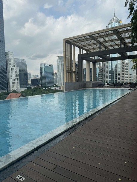 1 Bath, ApartmentFor Sale, Lumphini, Bangkok
