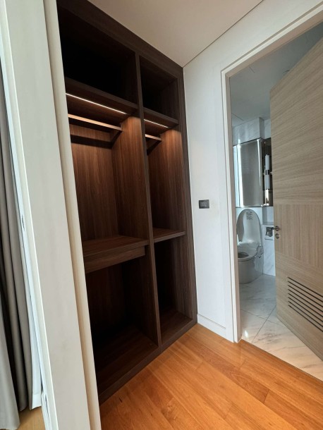 1 Bath, ApartmentFor Sale, Lumphini, Bangkok