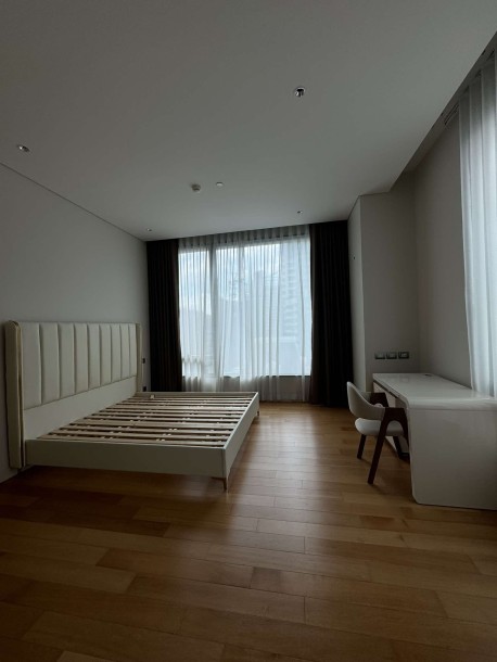 1 Bath, ApartmentFor Sale, Lumphini, Bangkok