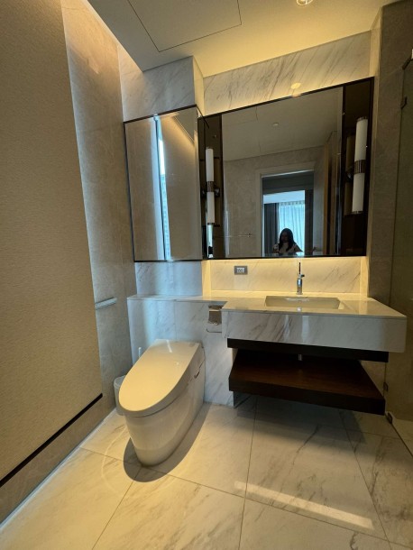 1 Bath, ApartmentFor Sale, Lumphini, Bangkok