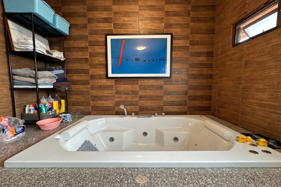 7 Bath, HouseFor Sale, East Pattaya, Chonburi