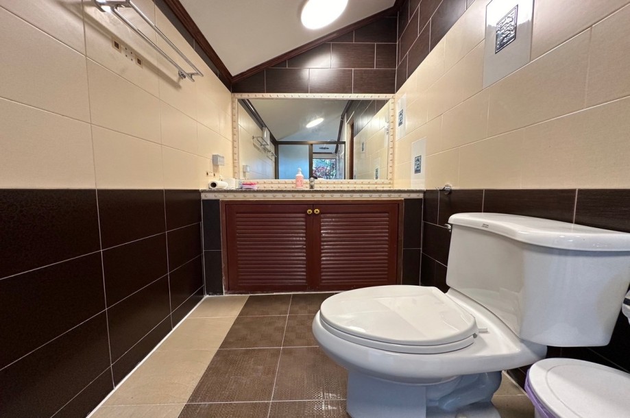 7 Bath, HouseFor Sale, East Pattaya, Chonburi